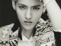 吴亦凡高清无水印写真,光影交织，魅力四溢