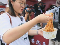 网红练摊,从线上到线下，探索新零售的无限可能